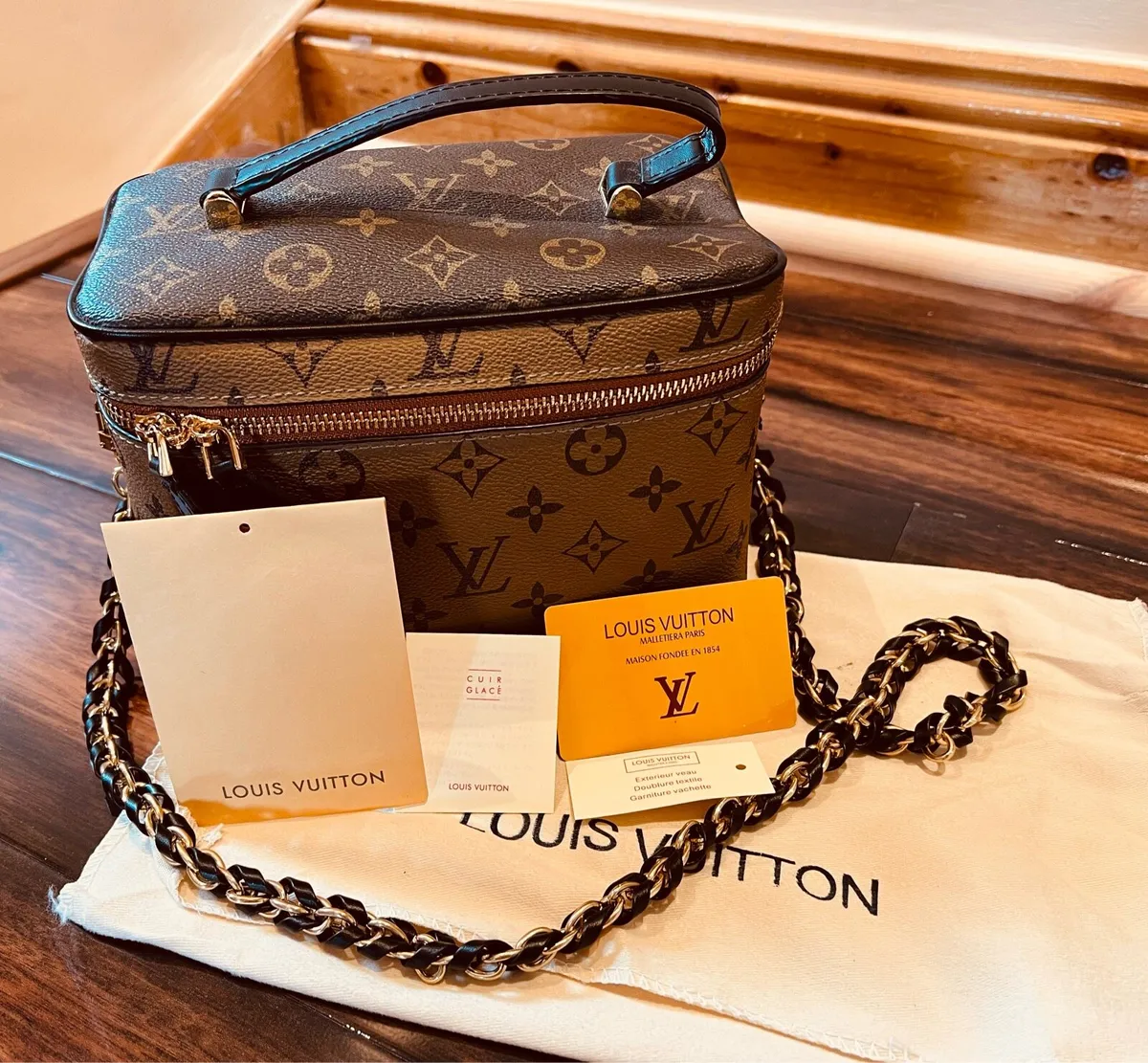 Brand new lv cosmetics bag - Image 1