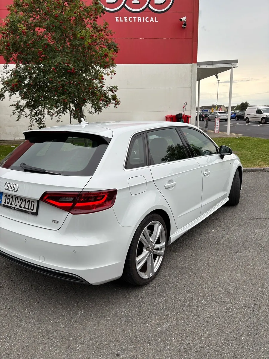 Audi A3 S-Line 1.6 TDI Diesel - Image 4