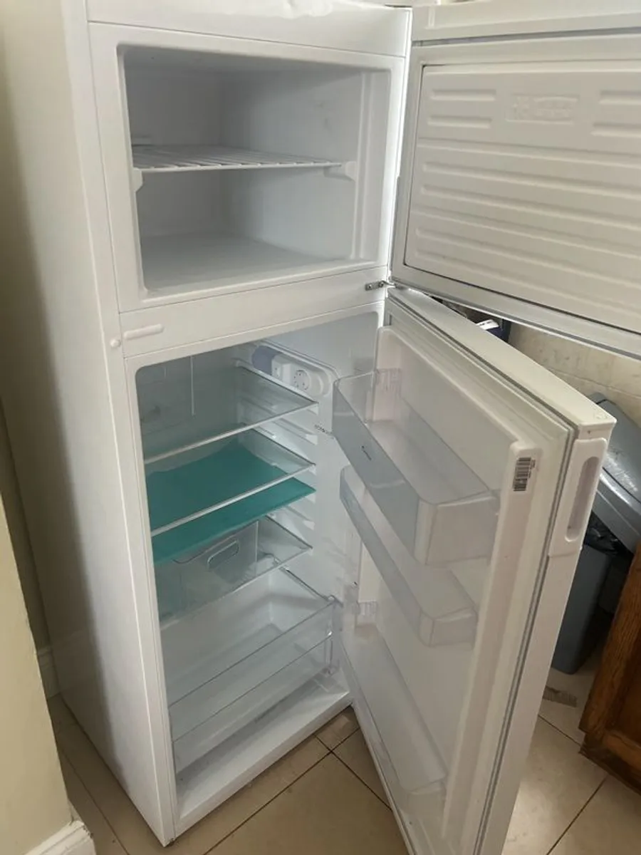 fridge - Image 1