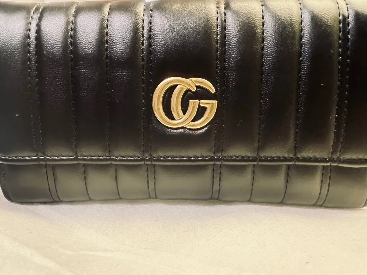 Brand new wallet - Image 1