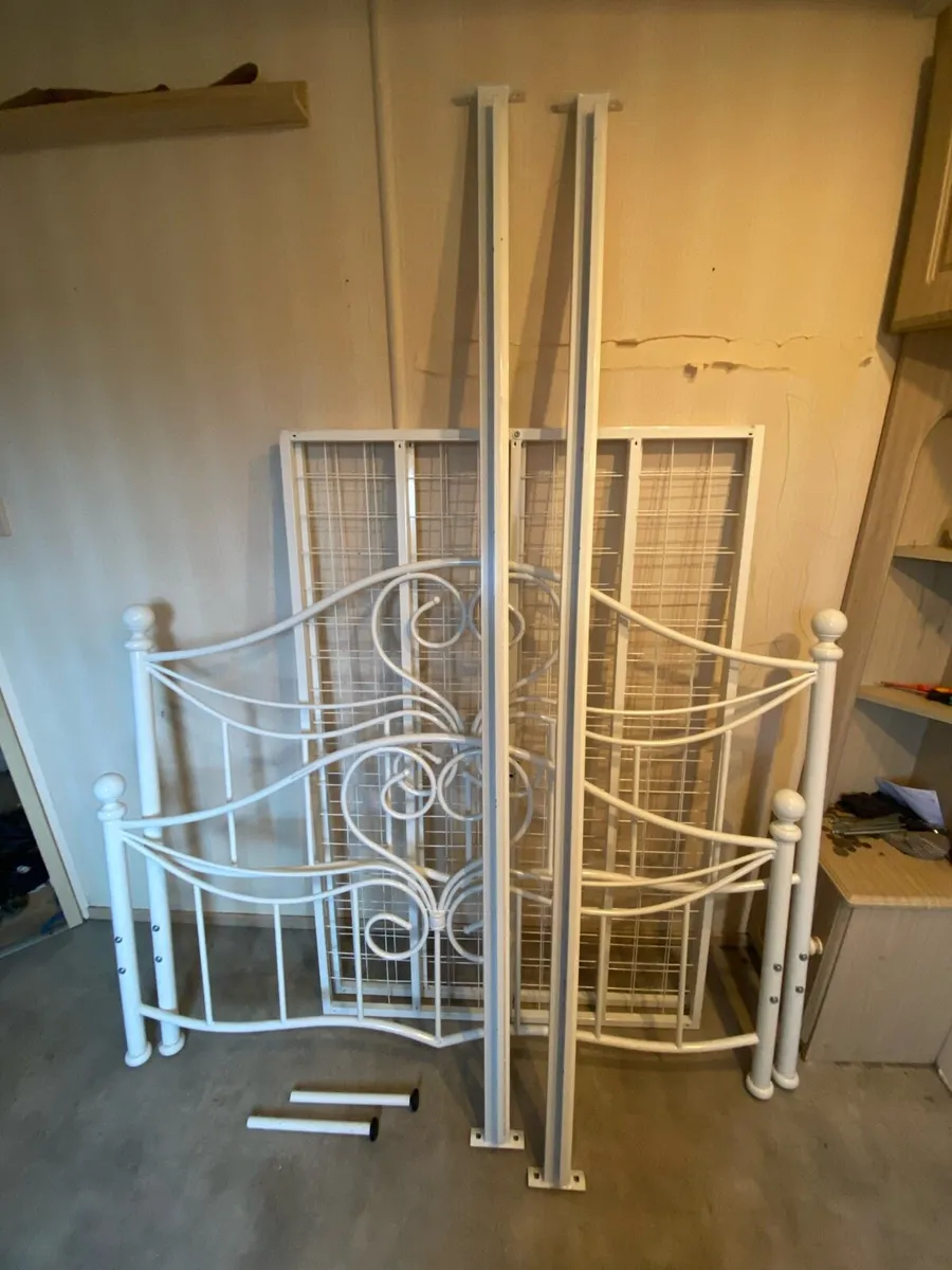 White Metal Bed frame - Fits 190x140 mattress - Image 2