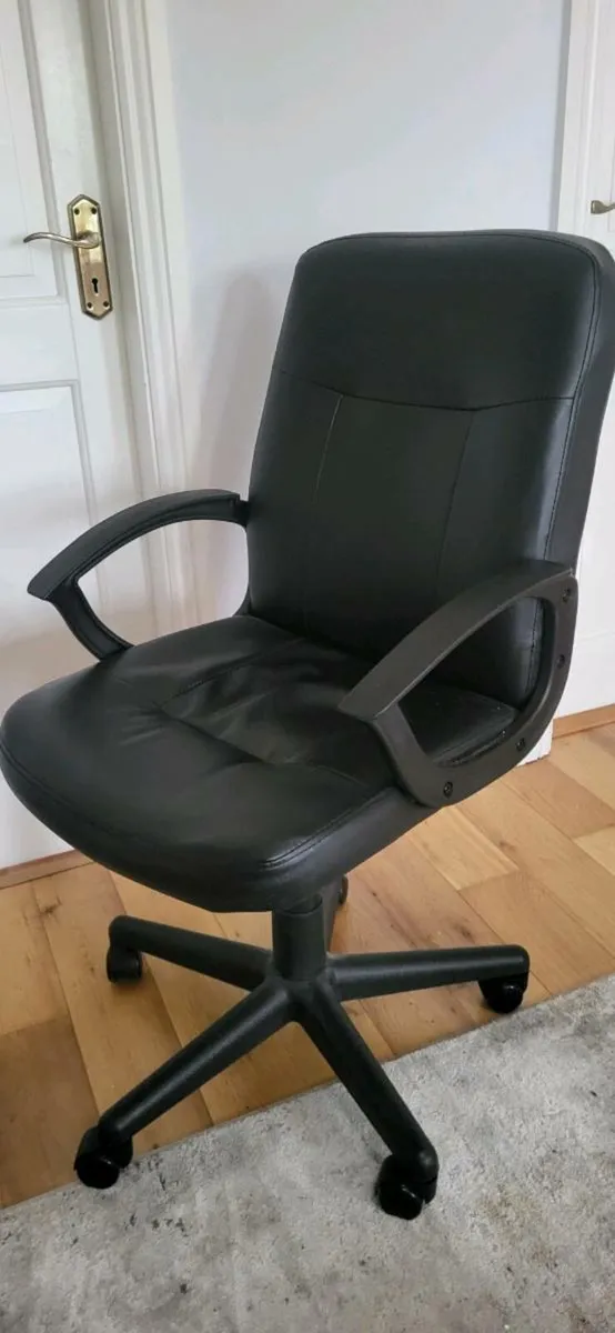 Office chair - Image 2