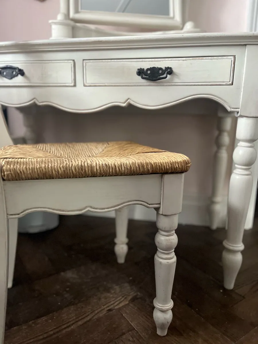 Desk & chair, makeup table & office organiser top. - Image 3