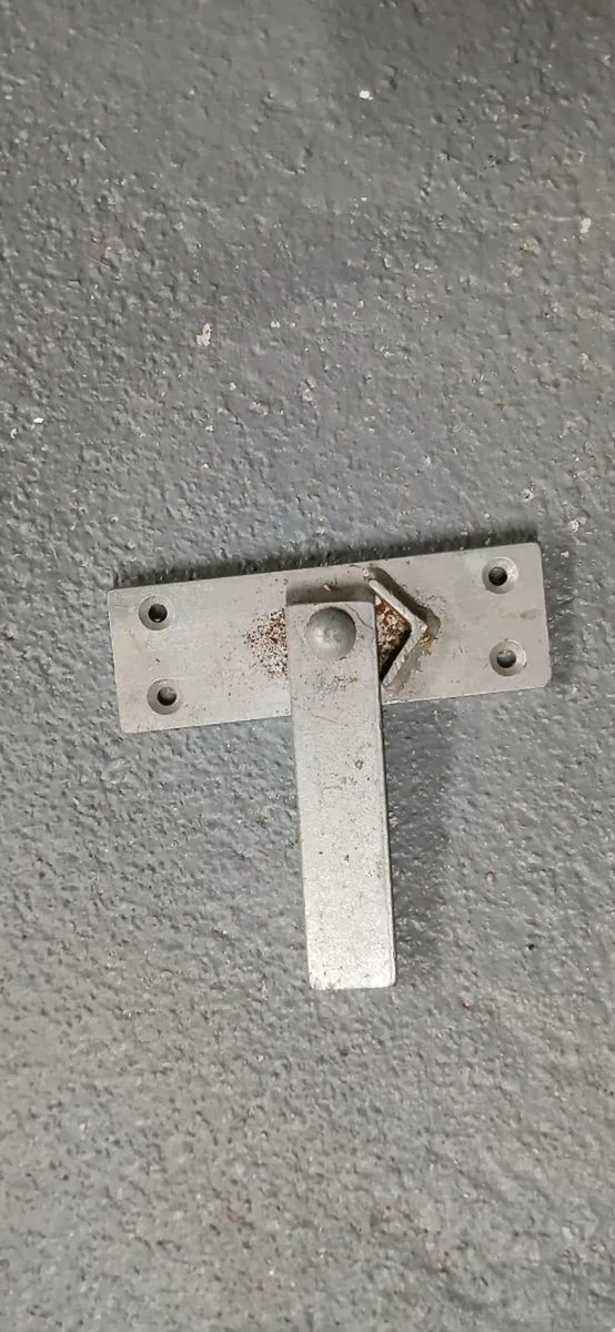 Large external door hinges - Image 3