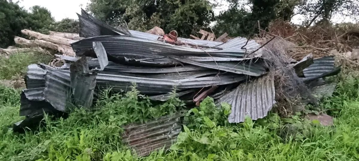 Corrugated sheeting - Image 1