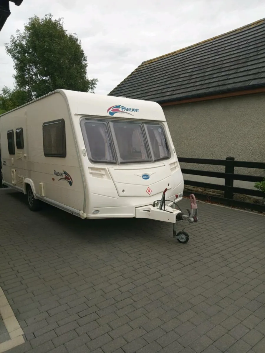 Caravan - Image 4