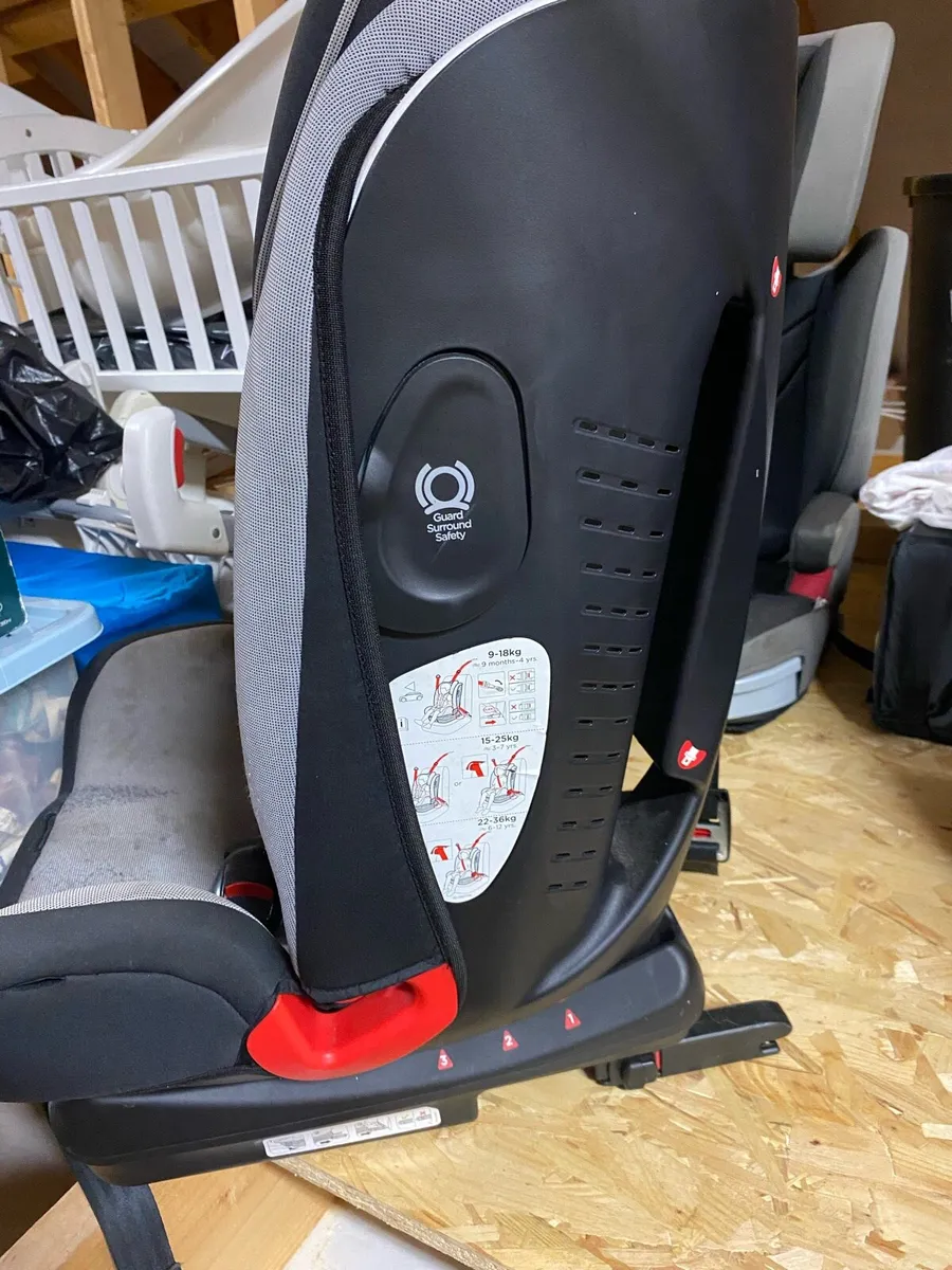 Car Seat - Image 2