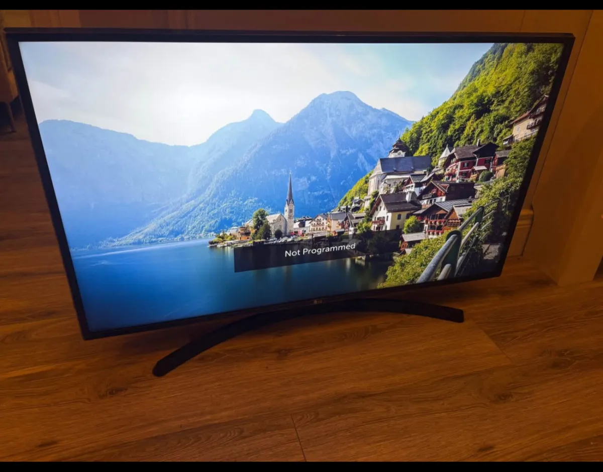 LG 43 Inch 4k Smart Tv - Image 2