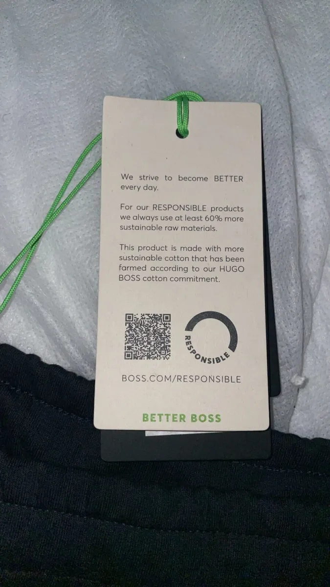 Hugh boss tracksuit bottoms - Image 3