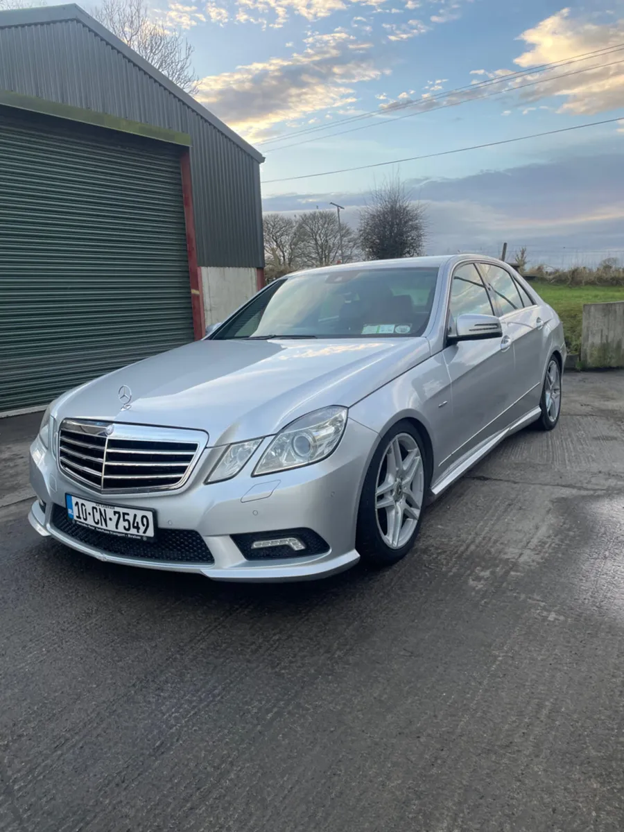 Mercedes E350 AMG Sport. - Image 2
