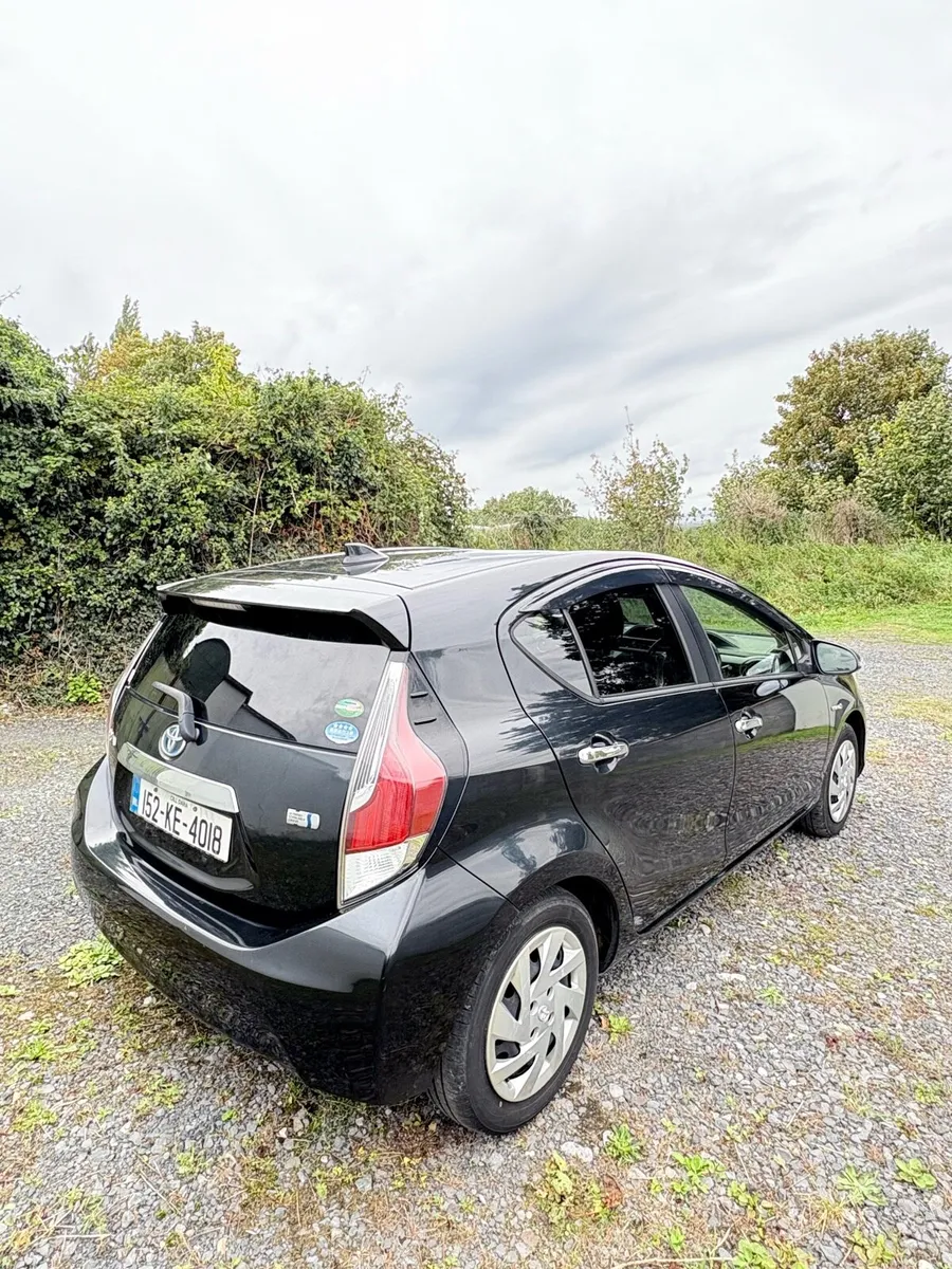 Toyota Aqua 1.5 Hybrid Automatic - Image 4