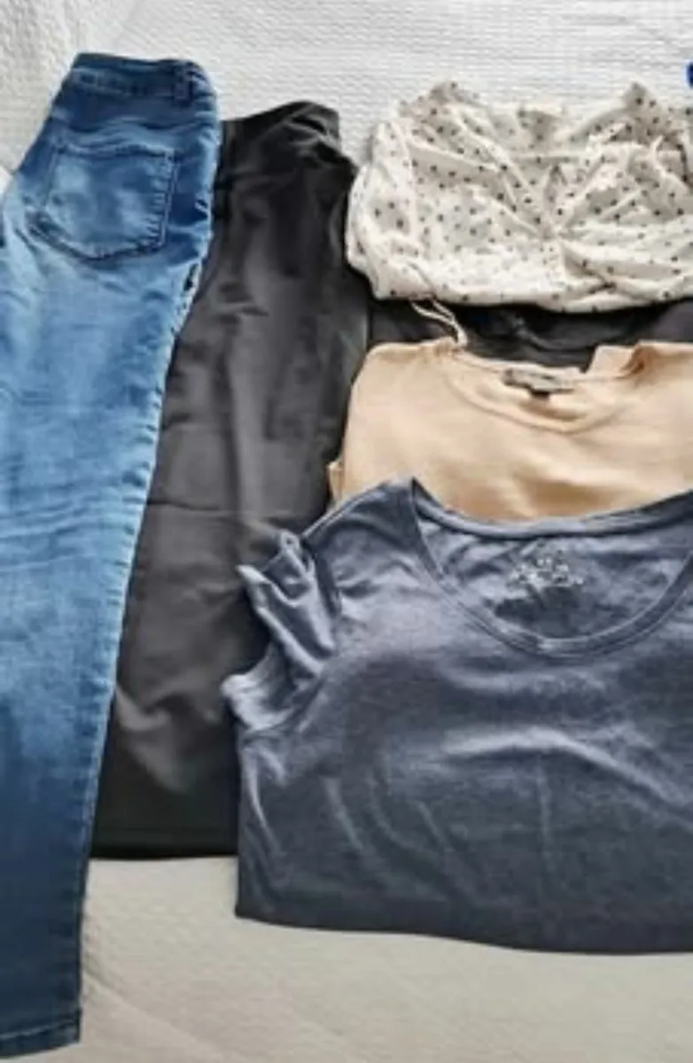 Ladoes size small clothes bundle - Image 2