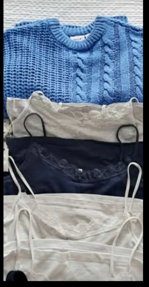 Ladoes size small clothes bundle - Image 3