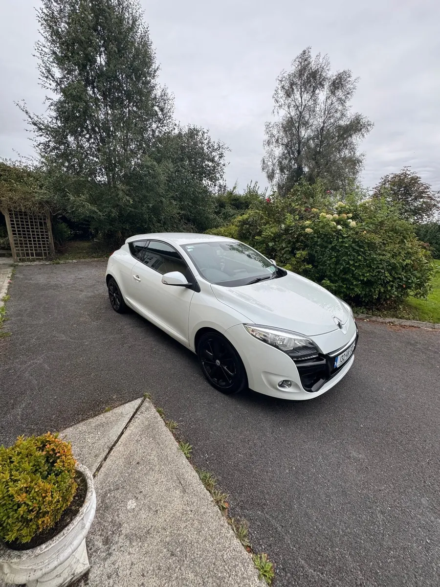 Renault Megane 2013 - Image 1