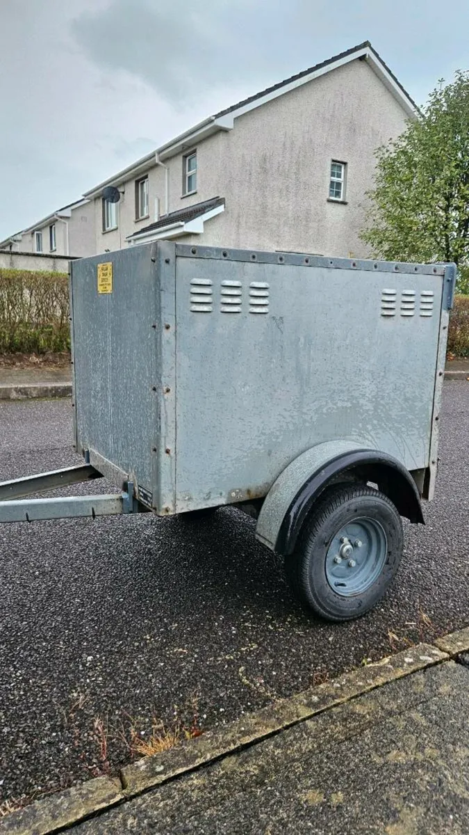 Dog trailer for sale - Image 4
