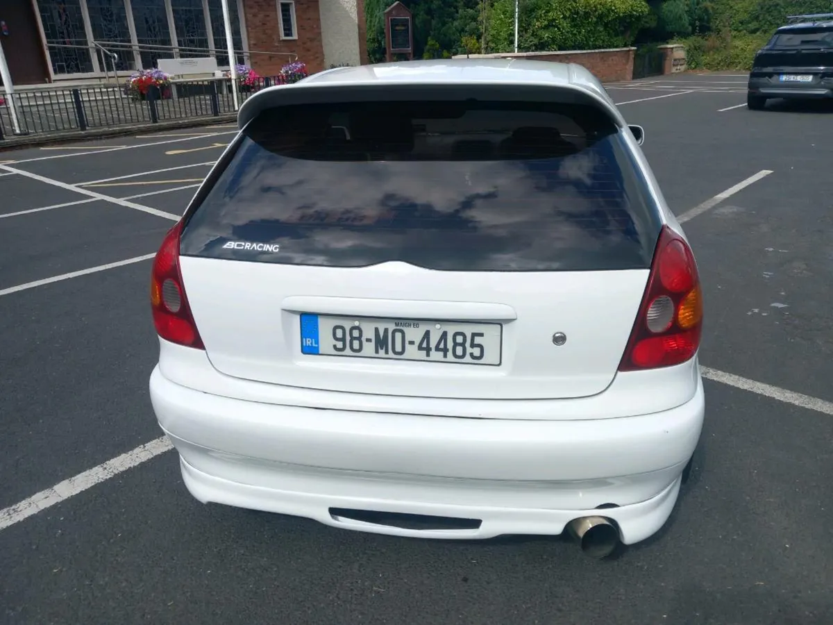Toyota Corolla 1998 - Image 4
