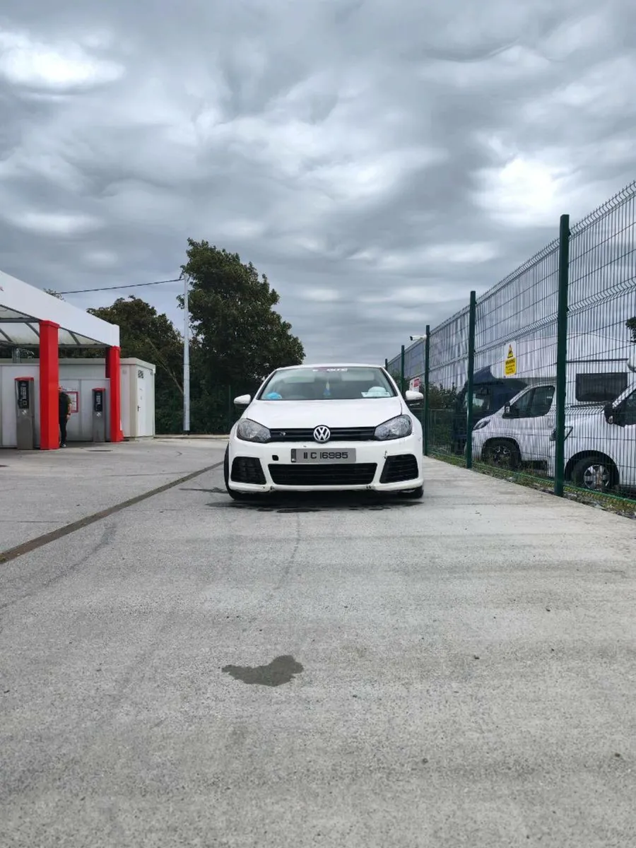 2011 Mk6 1.6 TDi - Image 4