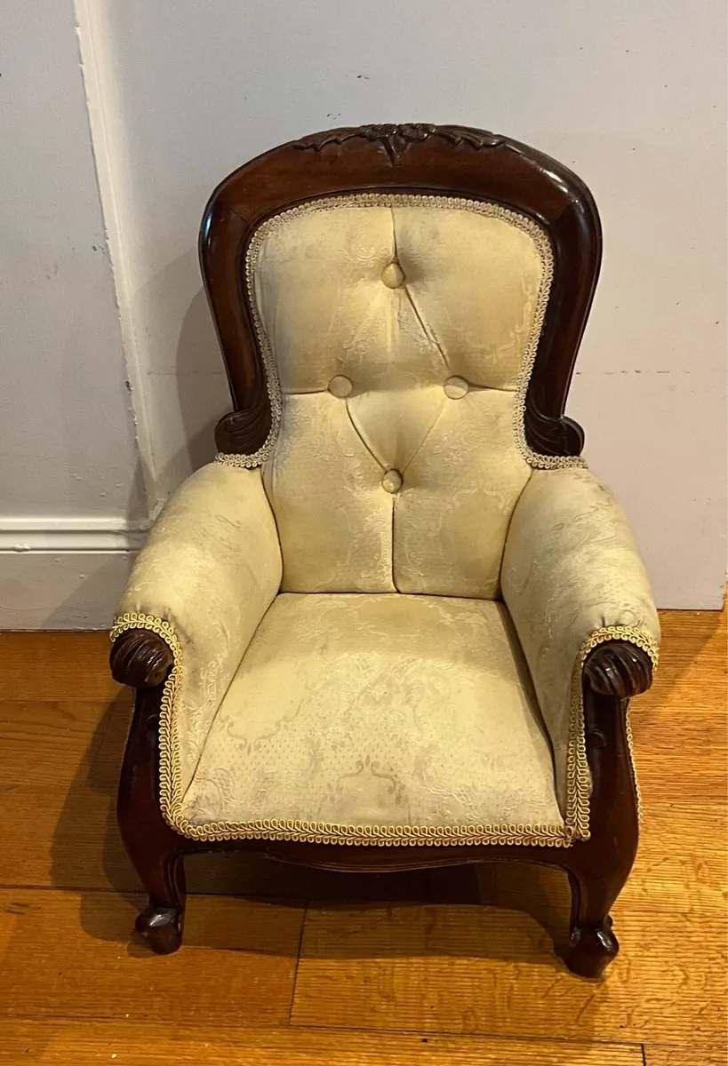 MINIATURE Victorian Sample Chair - Image 1