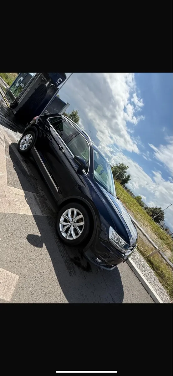 VW Tiguan - Image 2