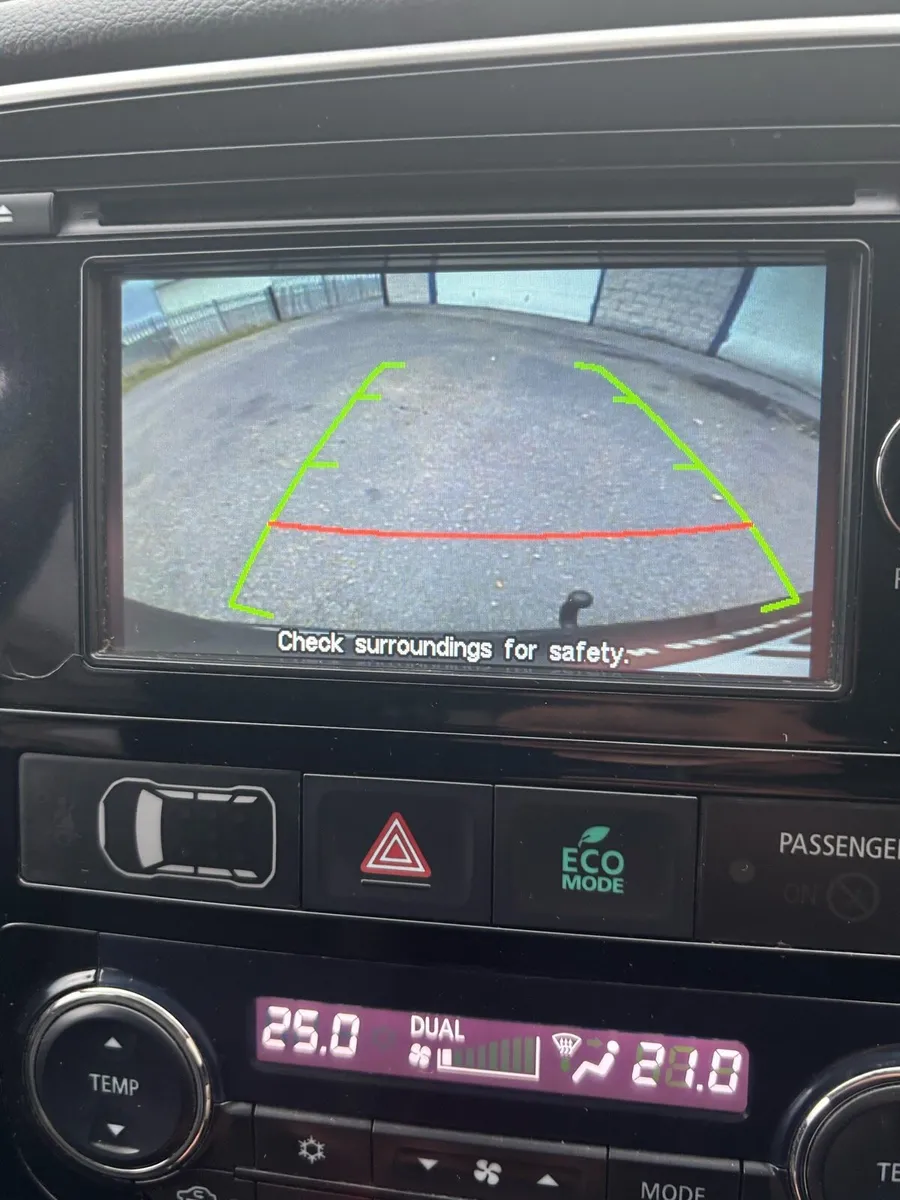 2016 Outlander 7 seater - Image 3