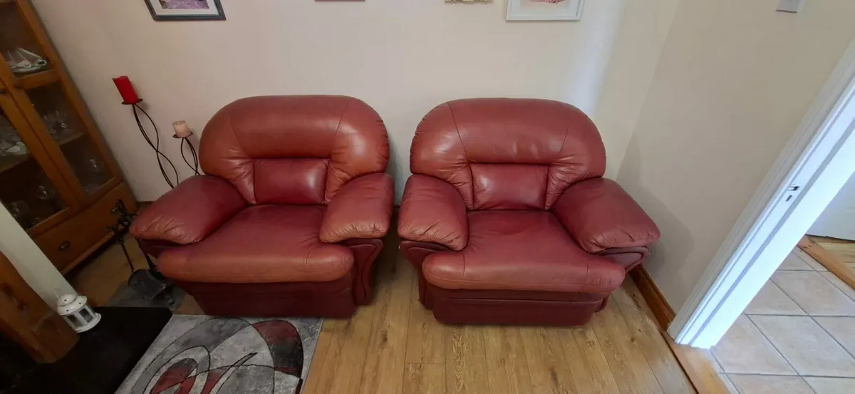 3 Seater Couch and two Armchsirs - Image 4