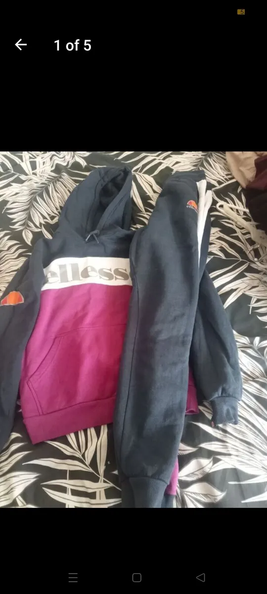 Ladies ellesse tracksuit size 8 - Image 1