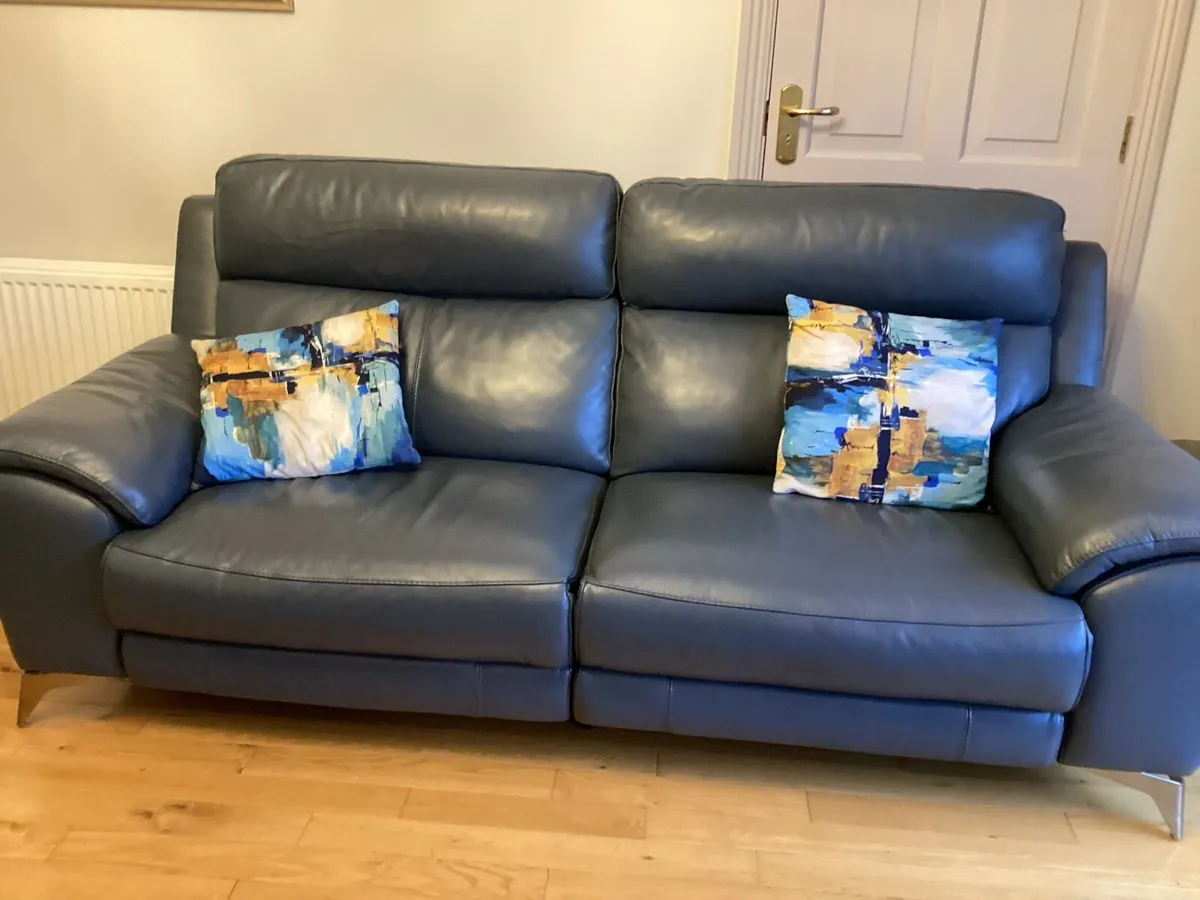 Couch - Image 1