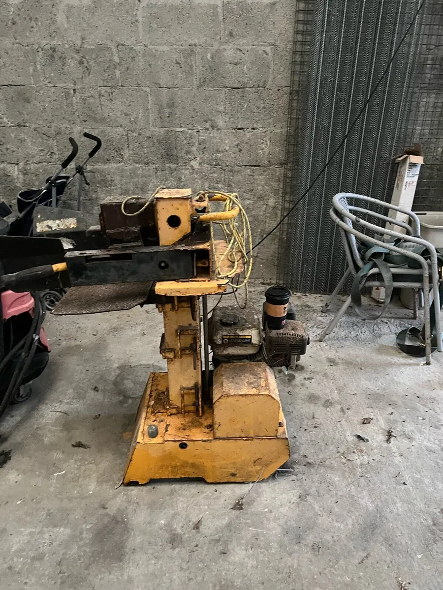 Log splitter - Image 2