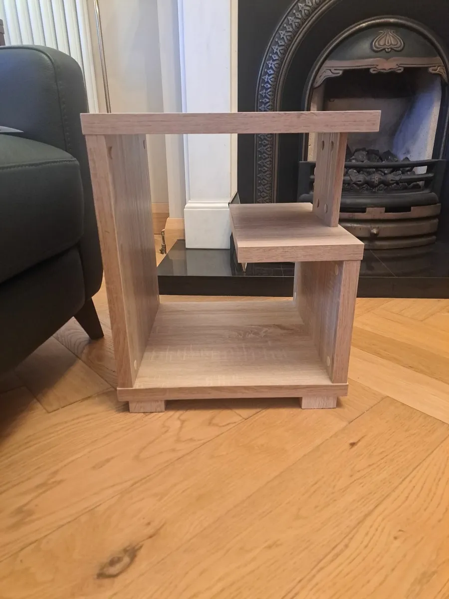 Media storage and bookshelf - Image 2