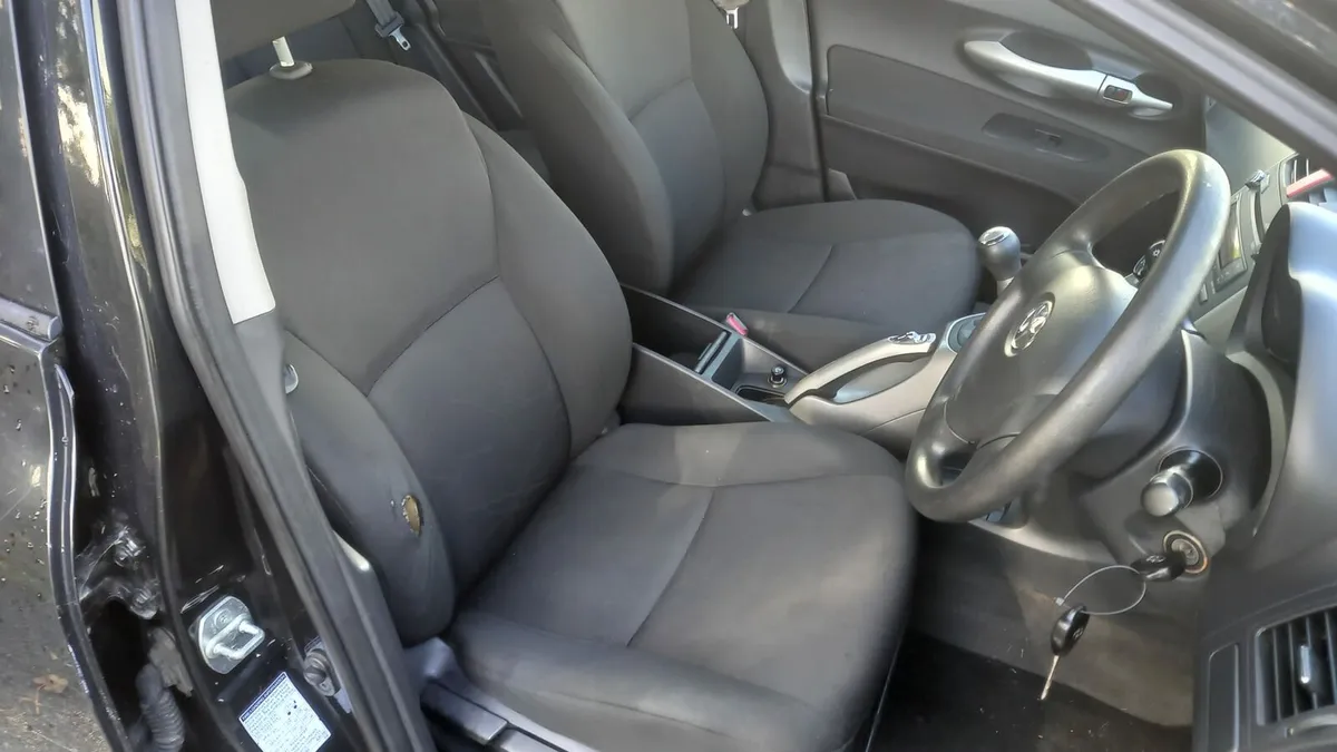 Toyota Auris 2009 1.4 D4D - Image 4