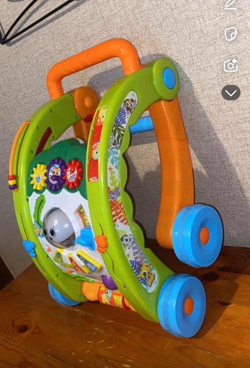 Baby walking aid / toy - Image 2