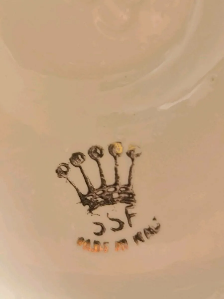 Italian vintage porcelain SSF POSTAGE AVAILABLE - Image 3