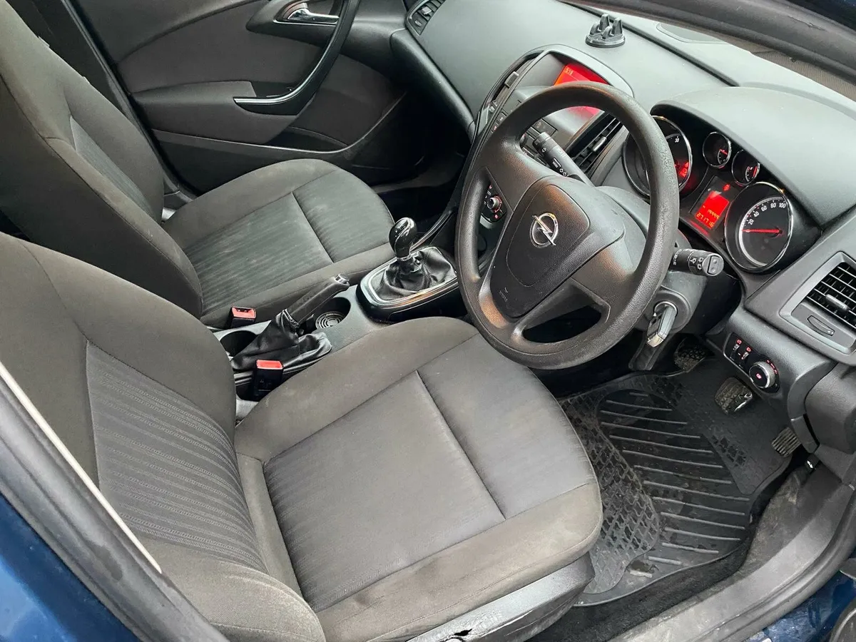 Opel Astra nct 11/25 - Image 4