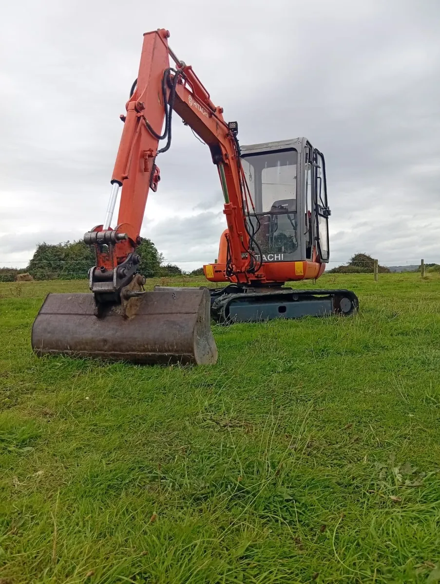 Hitachi digger bomag120 roller - Image 1