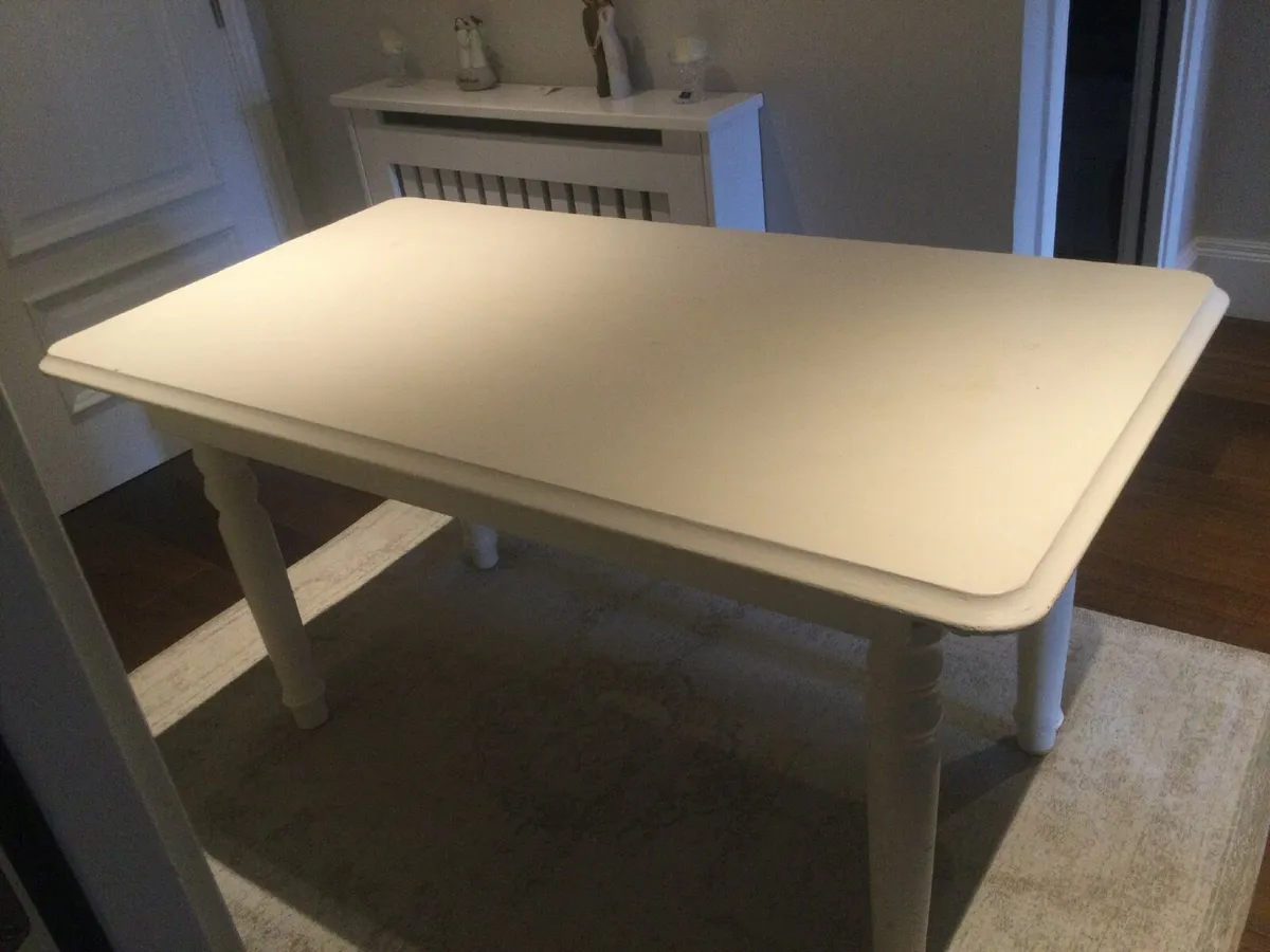 Kitchen Table - Image 4