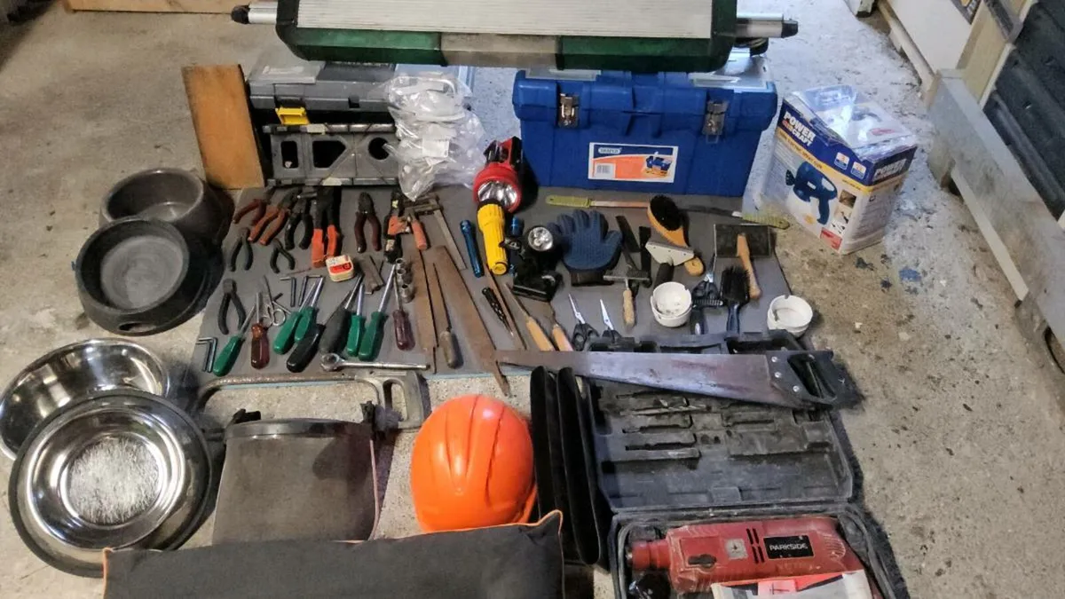 Car boot sale - Image 1