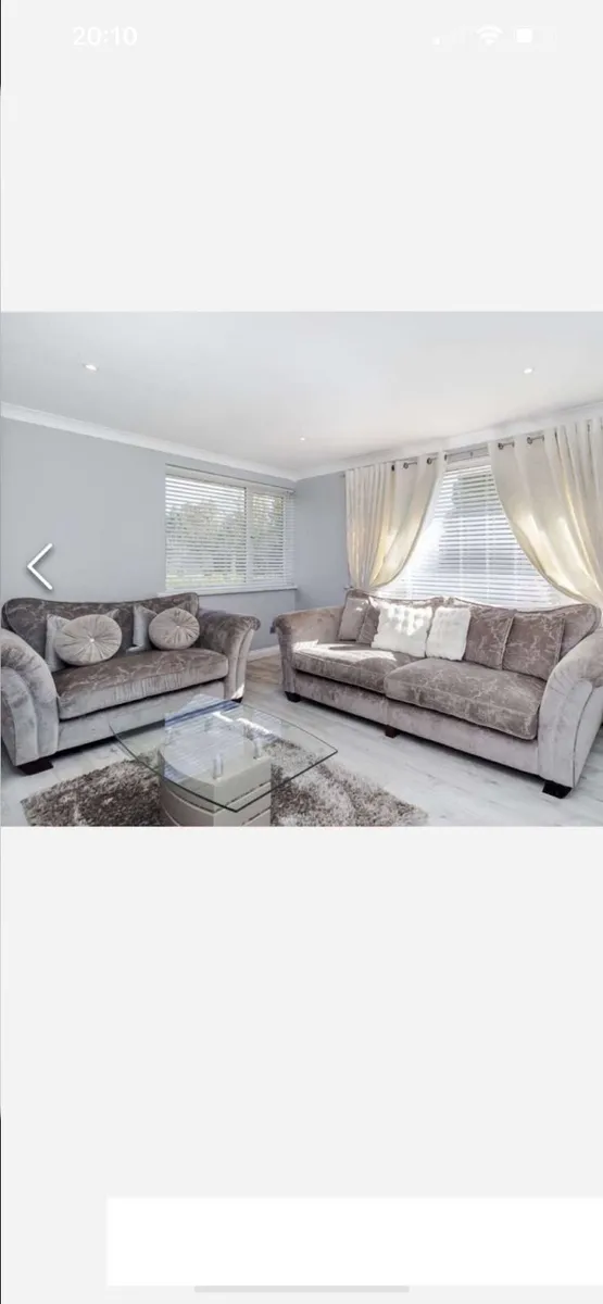 4 seater & 2 seater sofa