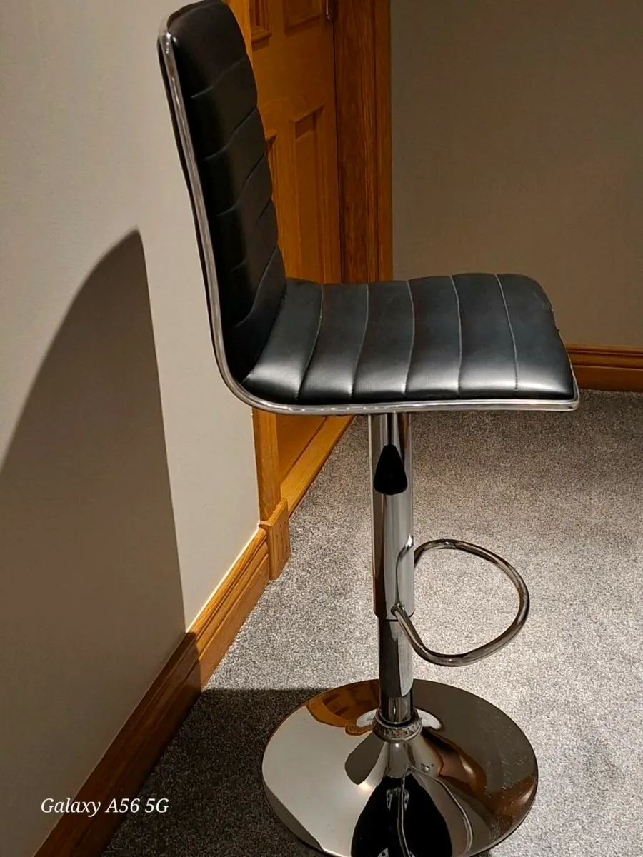 Bar stools - Image 2