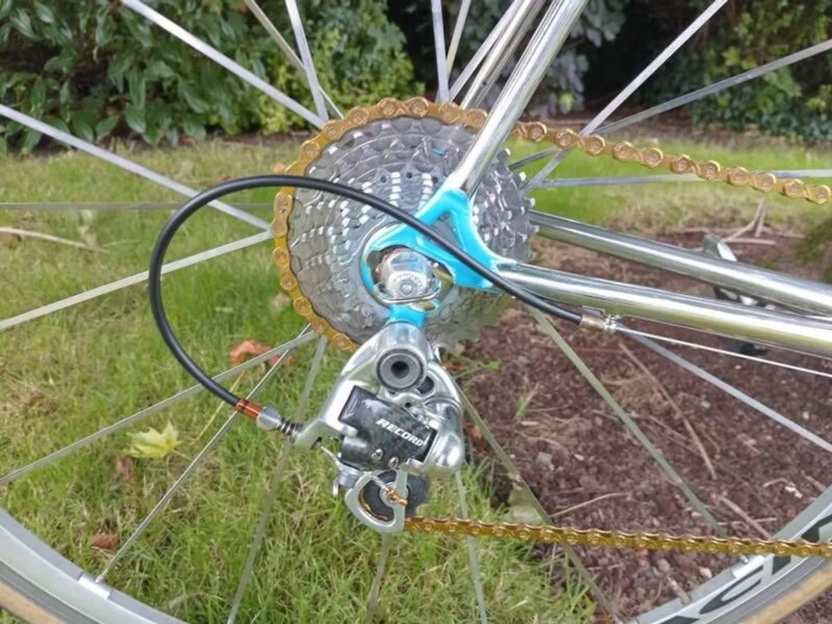 De Rosa (56cm, 7.5 kg, 10 sp Campagnolo Record) - Image 3