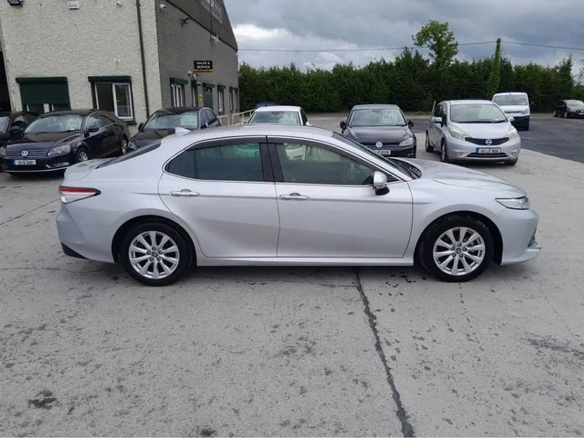 Toyota Camry 2.5 Hybird Automatic 4 Door - Image 2