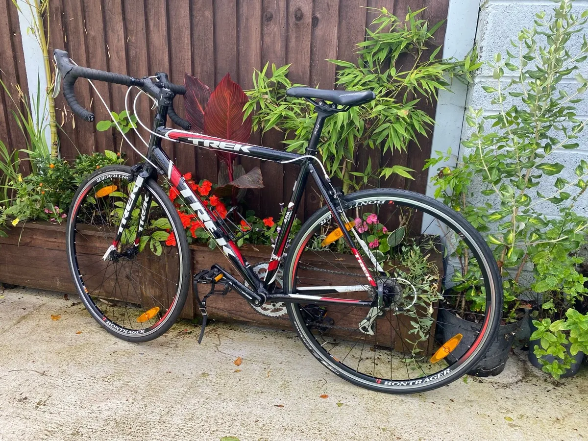 Like new Trek alpha 1.1 56 cm 700x25c wheels - Image 2