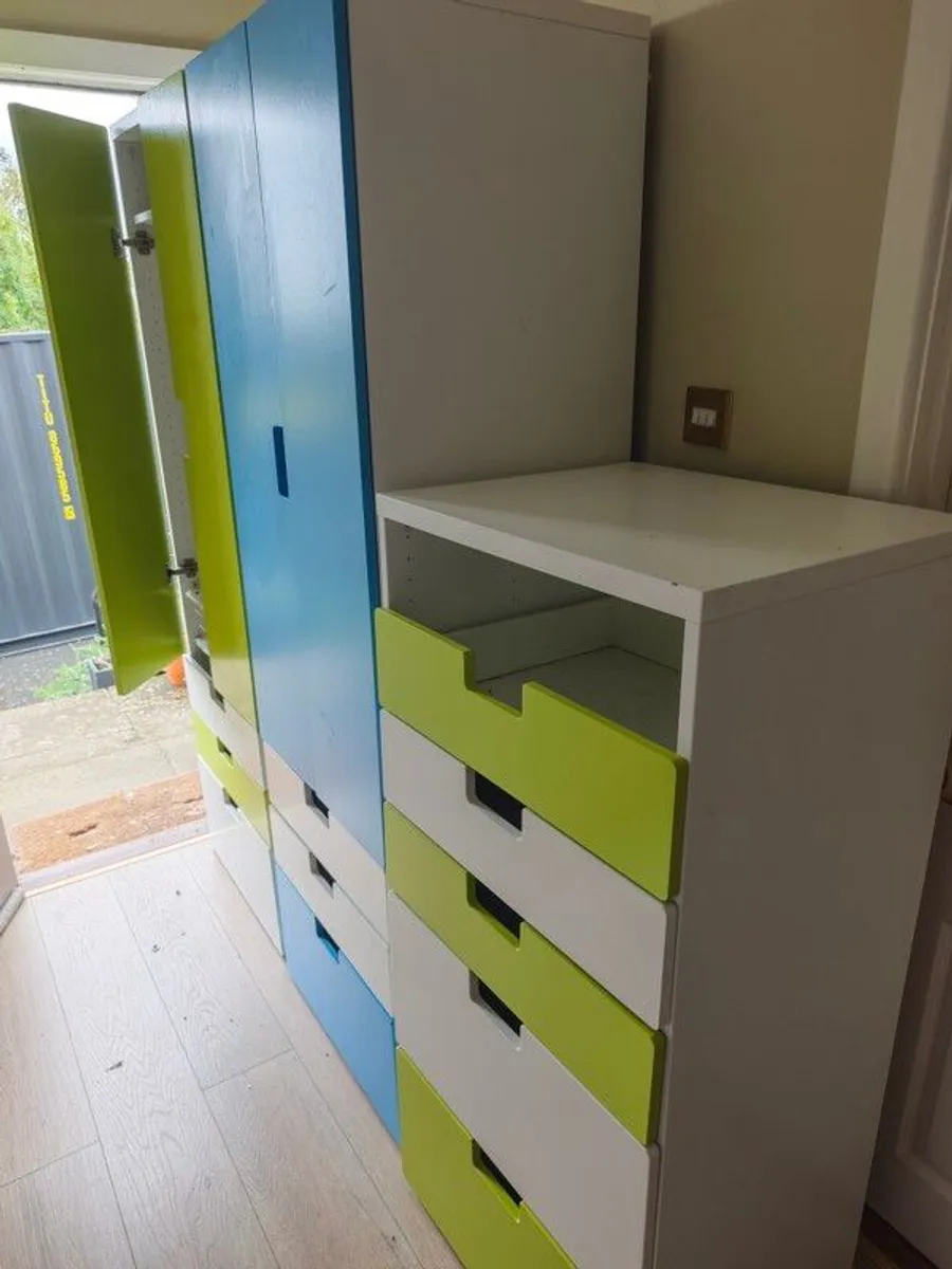 children's wardrobe - Image 2