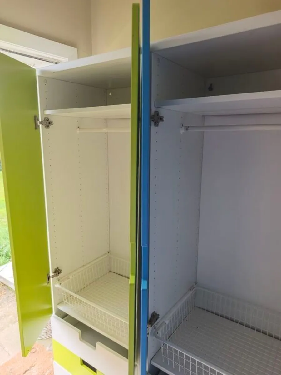 children's wardrobe - Image 3