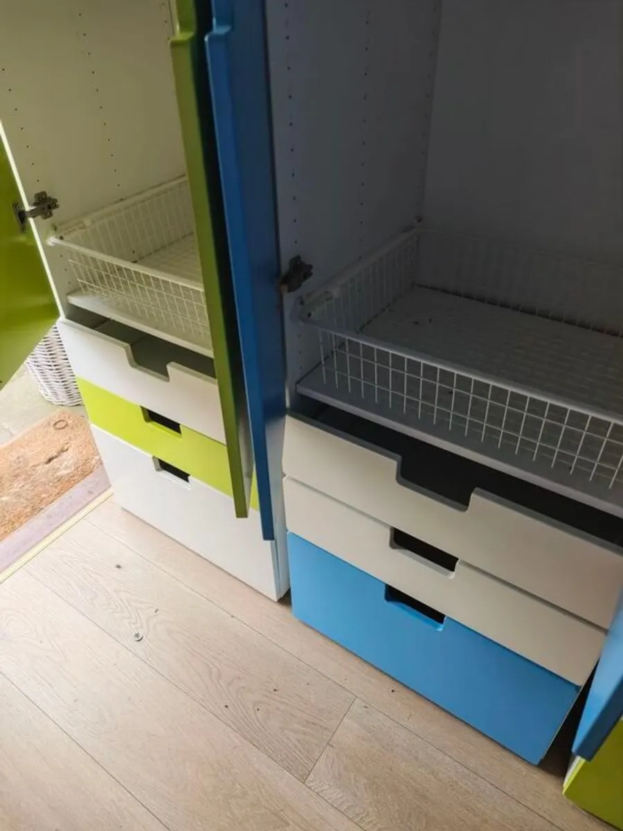 children's wardrobe - Image 4