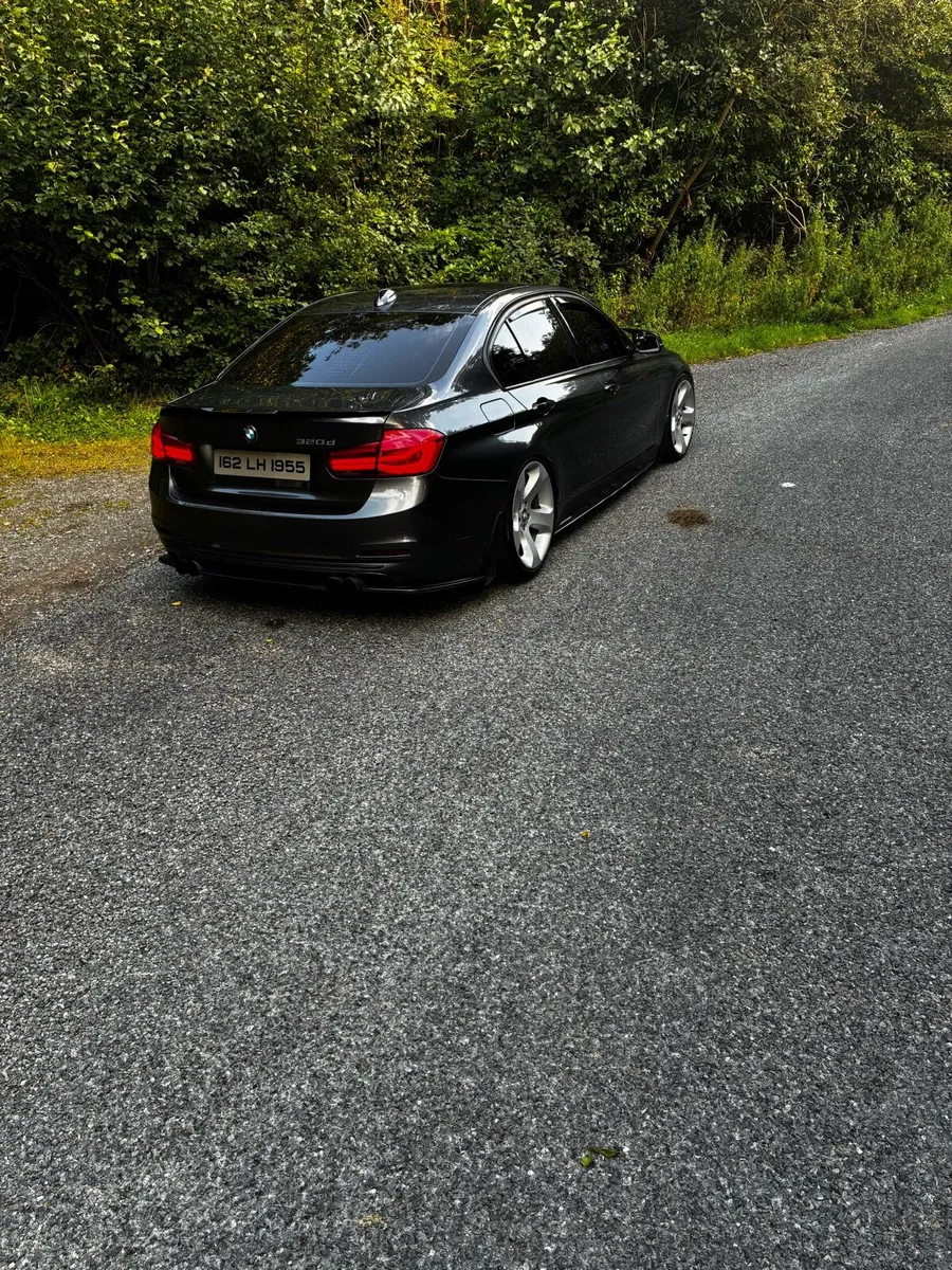 BMW 3 series 320d - Image 2