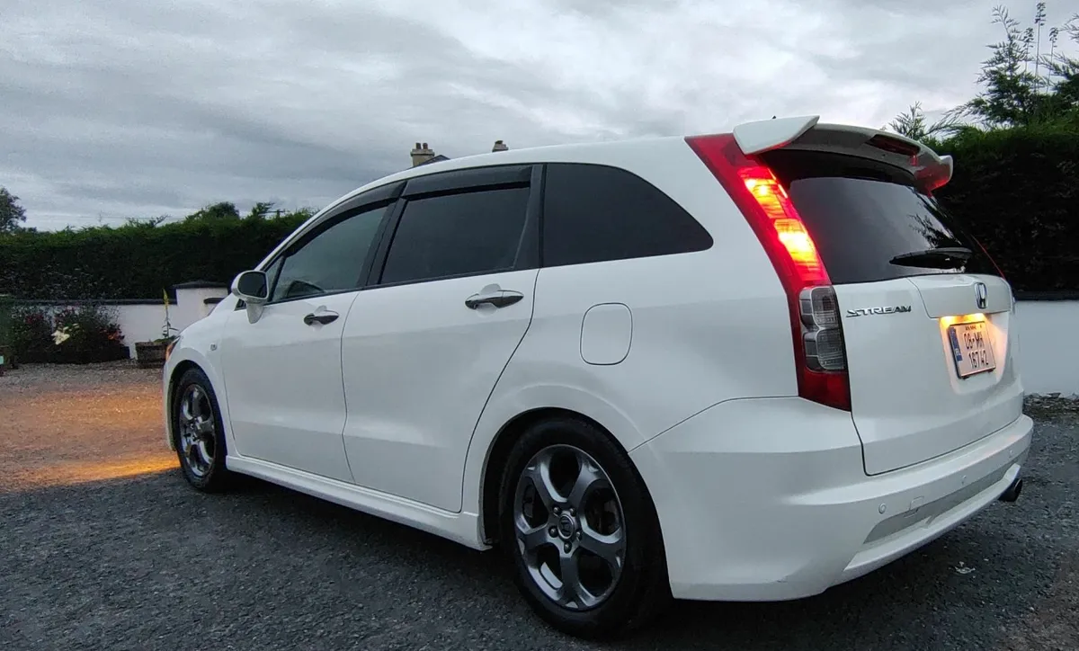 2008 Honda Stream RSZ (12months NCT) - Image 2