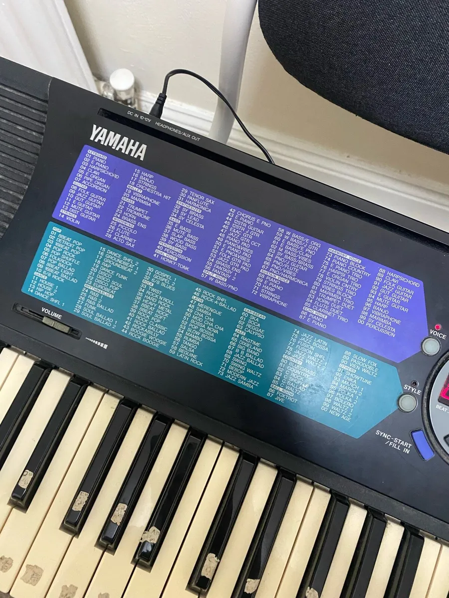 Yamaha PSR-185 piano keyboard - Image 2