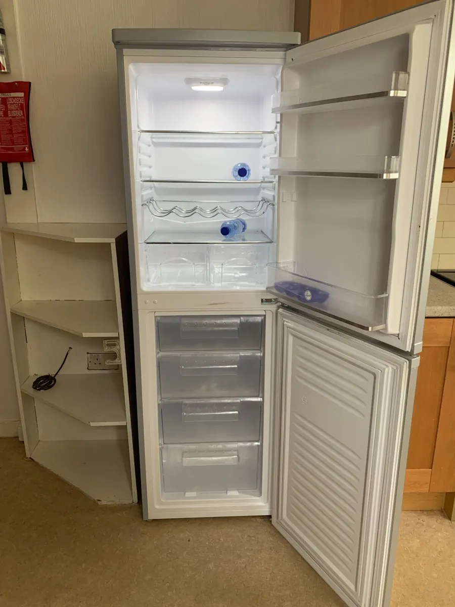Fridge Feezer 50/50 - Image 2