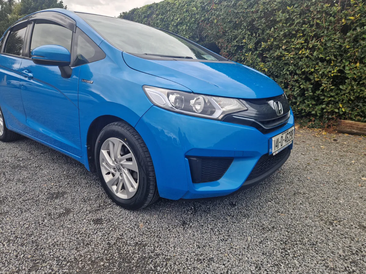 Honda Fit HYBRID AUTOMATIC 2014 - Image 1