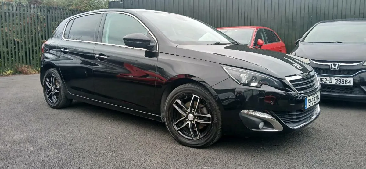 Car - Image 3